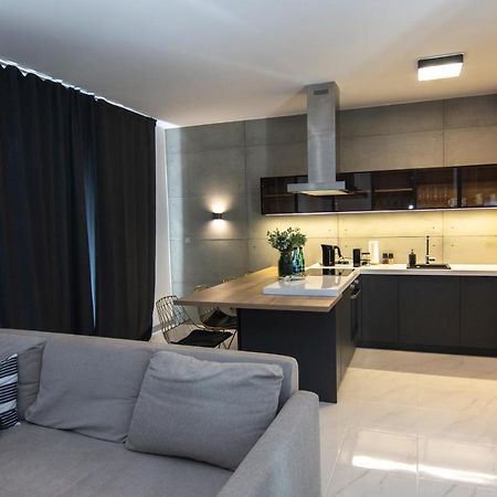 El Apartments - Antares Poznań Kültér fotó